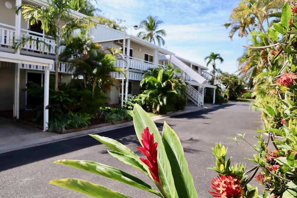 Nimrod Resort Apartments Port Douglas Exterior photo